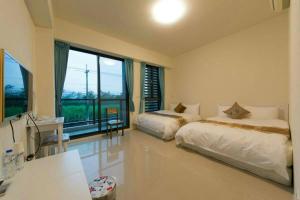 Phòng 4 người Nhìn ra cảnh Núi non (Quadruple Room with Mountain View)