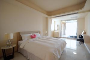 Phòng hướng biển có giường King (King Bed Sea View)