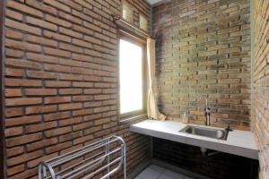 Nhà 5 phòng ngủ (5 Bedroom House)