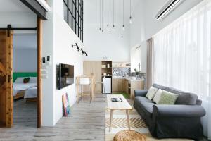 Phòng Gia Đình Có Bồn Tắm (Family Room with Bath)