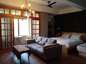Suite Gia Đình Deluxe (Deluxe Family Suite)