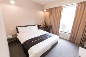 Phòng Tiêu Chuẩn Giường Đôi (Standard Double Room)