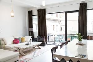 Two-Bedroom Apartment with Balcony room in Concierge Monastiraki