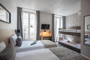 Quadruple Room room in Hotel Saint Gothard