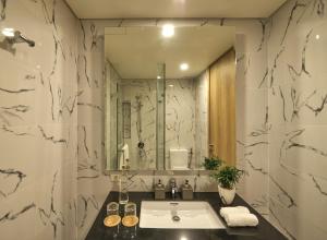 Phòng Giường Đôi Lớn - Cấm Hút Thuốc (Queen Room - Non-Smoking)