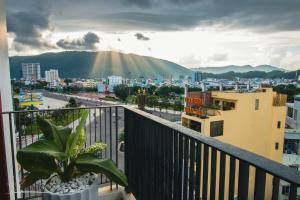 Phòng Hai Giường Đơn Loại Sang (Deluxe Twin Room)