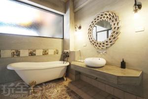 Phòng Premium 4 Người (Premium Quadruple Room)