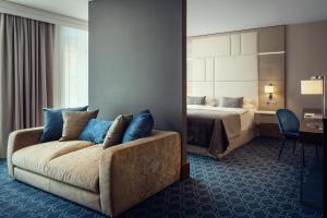 Junior Suite with Lounge and Spa Access room in Kings Court