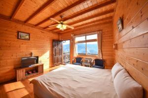 Suite 2 Tầng (Duplex Suite)