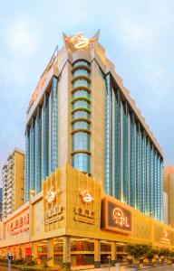 Hotel Golden Dragon in Macau