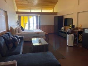 Phòng Loại Sang Giường Đôi (Deluxe Double Room)