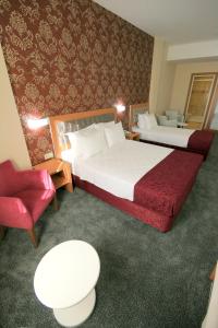 Superior Room room in Helikon Business Hotel