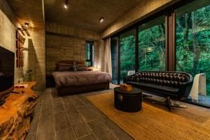 Phòng Giường Đôi Nhìn Ra Núi (Double Room with Mountain View)