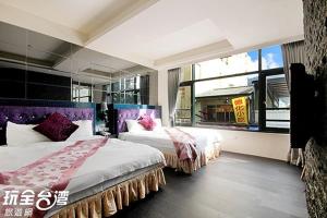 Phòng Deluxe 4 người (Deluxe Quadruple Room)