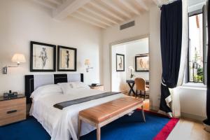 Suite with Terrace room in Palazzo Vecchietti - Residenza D'Epoca