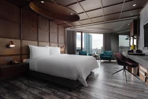 Phòng Deluxe Giường Đôi có Bồn tắm (Deluxe Double Room with Bathtub)