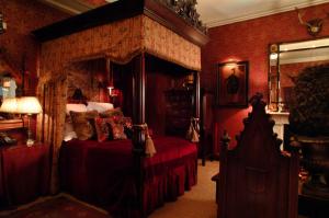 Deluxe Suite - Inner Sanctum room in The Witchery by the Castle