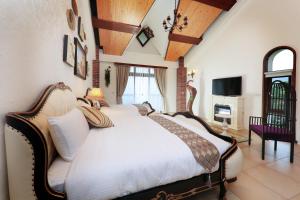 Phòng Deluxe 4 Người (Deluxe Quadruple Room)