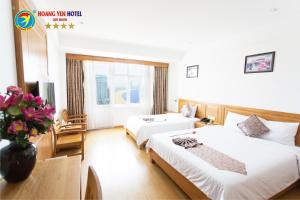 Phòng 3 người - 1 giường đôi và 1 giường đơn (Triple - 1 Double + 1 Single Bed)