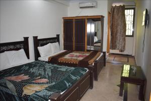 Suite room in Mehran Hotel