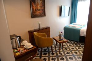 Standard Double Room room in Pera Luna Residence