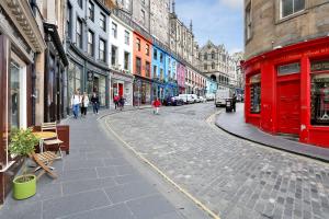 Apartment room in Comfy 2 bed on West Bow overlooking Grassmarket