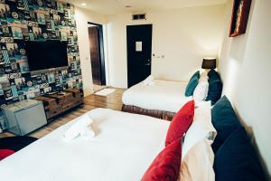 Phòng Tiêu chuẩn 4 người (Standard Quadruple Room)