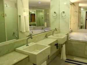 Suite with Spa Bath room in Natal Praia Hotel