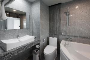 Phòng Đôi Loại Sang (Deluxe Double Room)