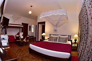  Deluxe Room with Bathtub & Direct Pool Access room in Colombo Villa at Cambridge Place