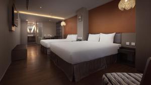 Phòng Deluxe 4 người (Deluxe Quadruple)