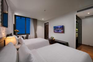 Phòng Deluxe Giường Đôi/2 Giường Đơn Nhìn Ra Thành Phố (Deluxe Double or Twin Room with City View)
