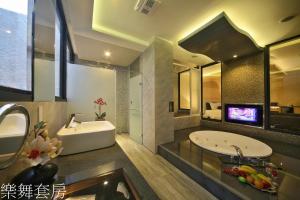 Phòng Đôi Cao Cấp (Superior Double Room)
