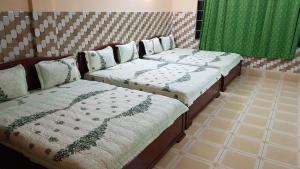 Phòng 4 Người Có Ban Công (Quadruple Room with Balcony)