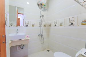 Phòng Tiêu Chuẩn Giường Đôi Lớn (Standard Queen Room)