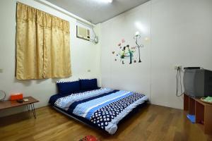 Phòng Tiêu Chuẩn Giường Đôi Với Phòng Tắm Chung (Standard Double Room with Shared Bathroom)
