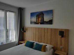 Superior Double or Twin Room room in Kyriad Paris 10 - Canal Saint Martin - République
