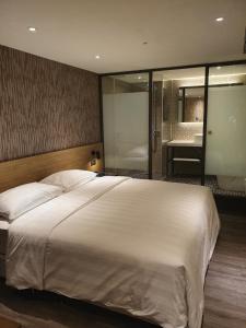 Phòng Tiêu chuẩn giường đôi không có cửa sổ (Standard Double Room without Window)