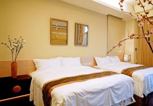 Phòng Tiêu Chuẩn 4 Người (Standard Quadruple Room)
