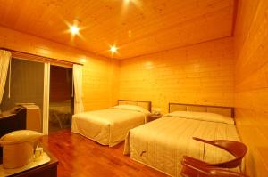 Phòng 4 người Nhìn ra cảnh Núi non (Quadruple Room with Mountain View)