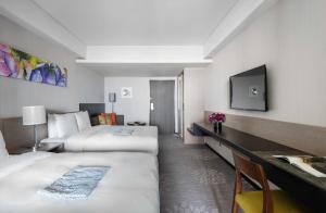 Phòng Sang Trọng Hướng Đại Dương Cho Gia Đình 2 Người (Luxury Family Room with Ocean View for 2 People)