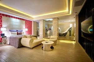Phòng Loại Sang Giường Đôi (Deluxe Double Room)