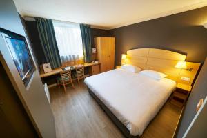 Double Room room in DC Hotel & Restaurant Brussels South