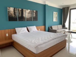 Phòng Tiêu Chuẩn Giường Lớn (Standard King Room)