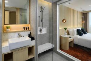Phòng Deluxe giường King (Deluxe Room King)