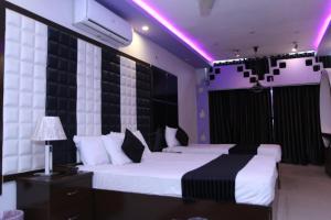 Executive Triple Room room in Gulberg Continental Hotel