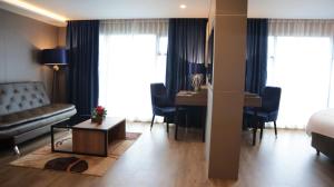 Centropolis Suite