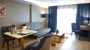Centropolis Suite