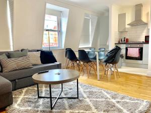 Two-Bedroom Apartment room in Primestate Holborn Apartments