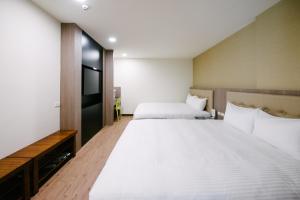 Phòng Hạng Tiết kiệm Cho 4 Người (Economy Quadruple Room)